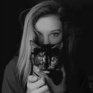 Meet your Posher, Cami